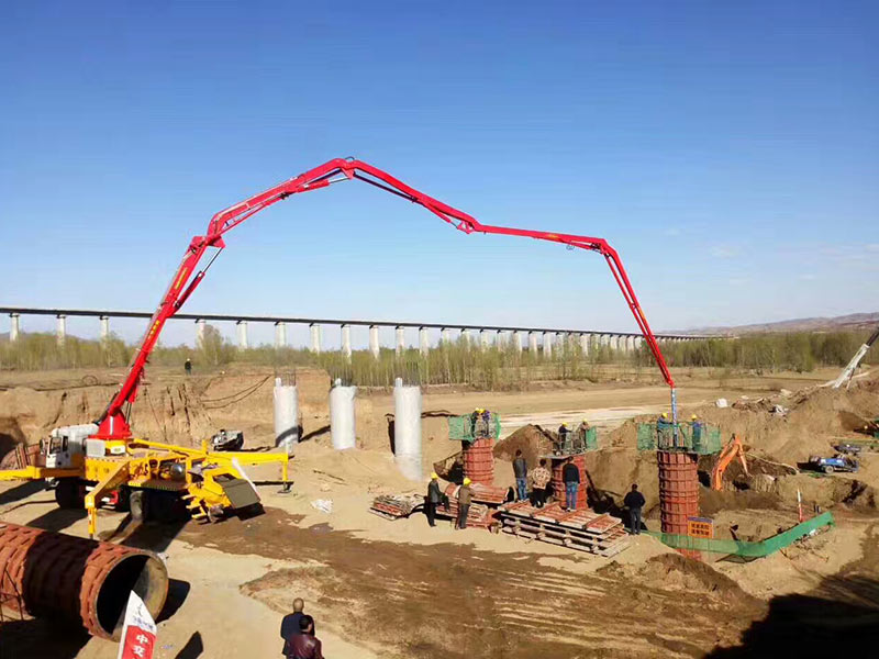 Concrete Boom Pump