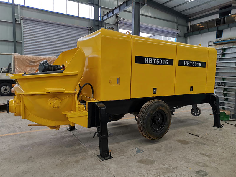 60m3 trailer-mounted concrete pump